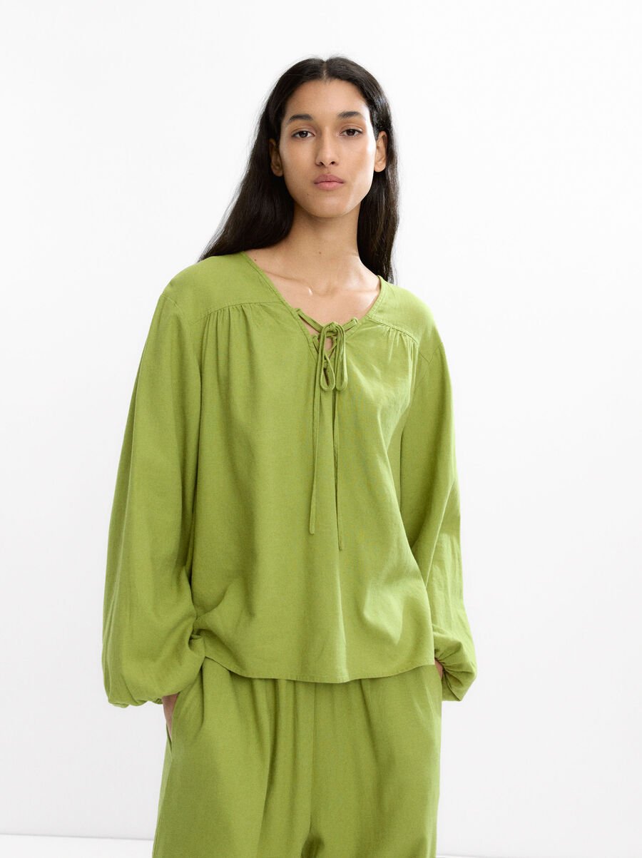 Blusa manga larga con lino