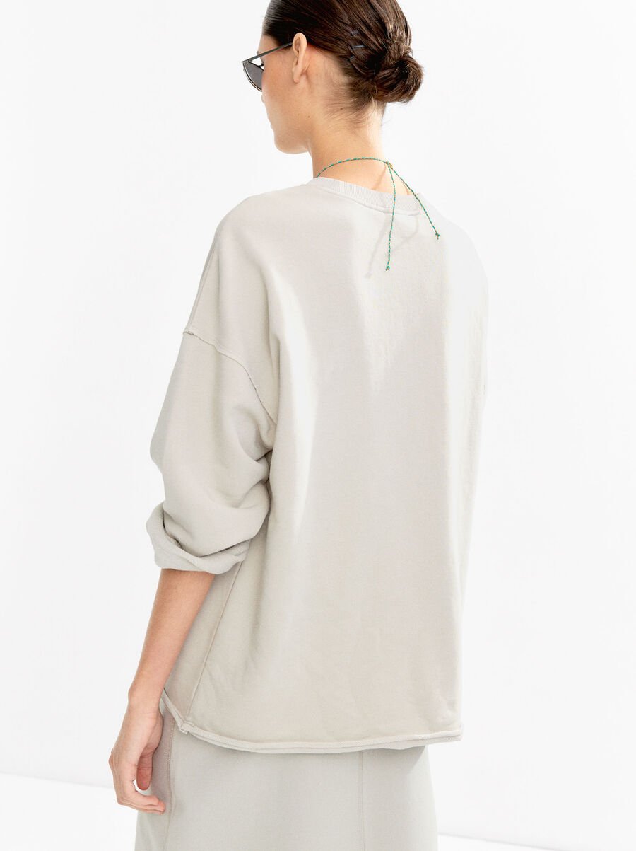 Sweatshirt with cotton and embroidery