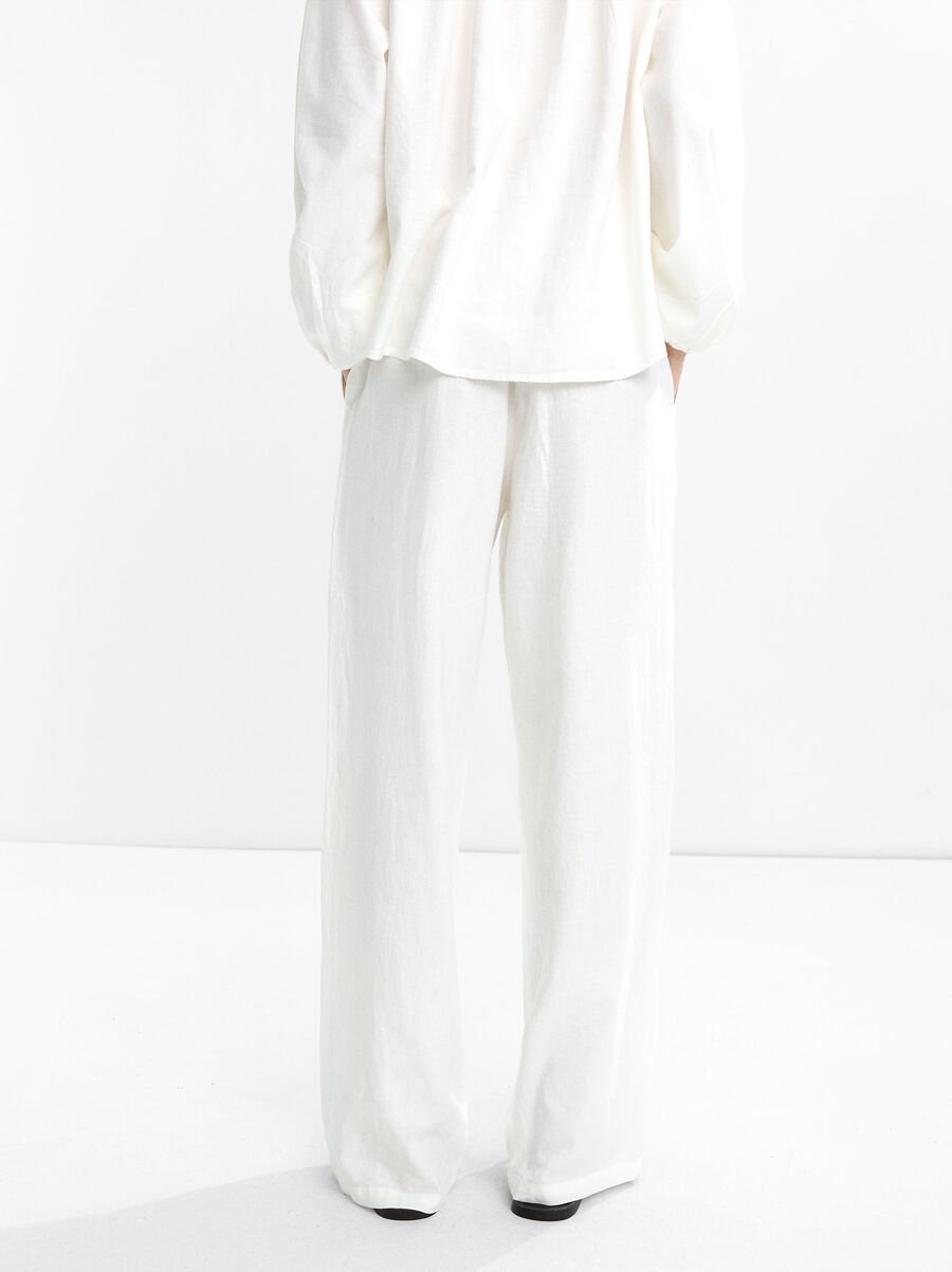 Trousers with linen elastic waistband