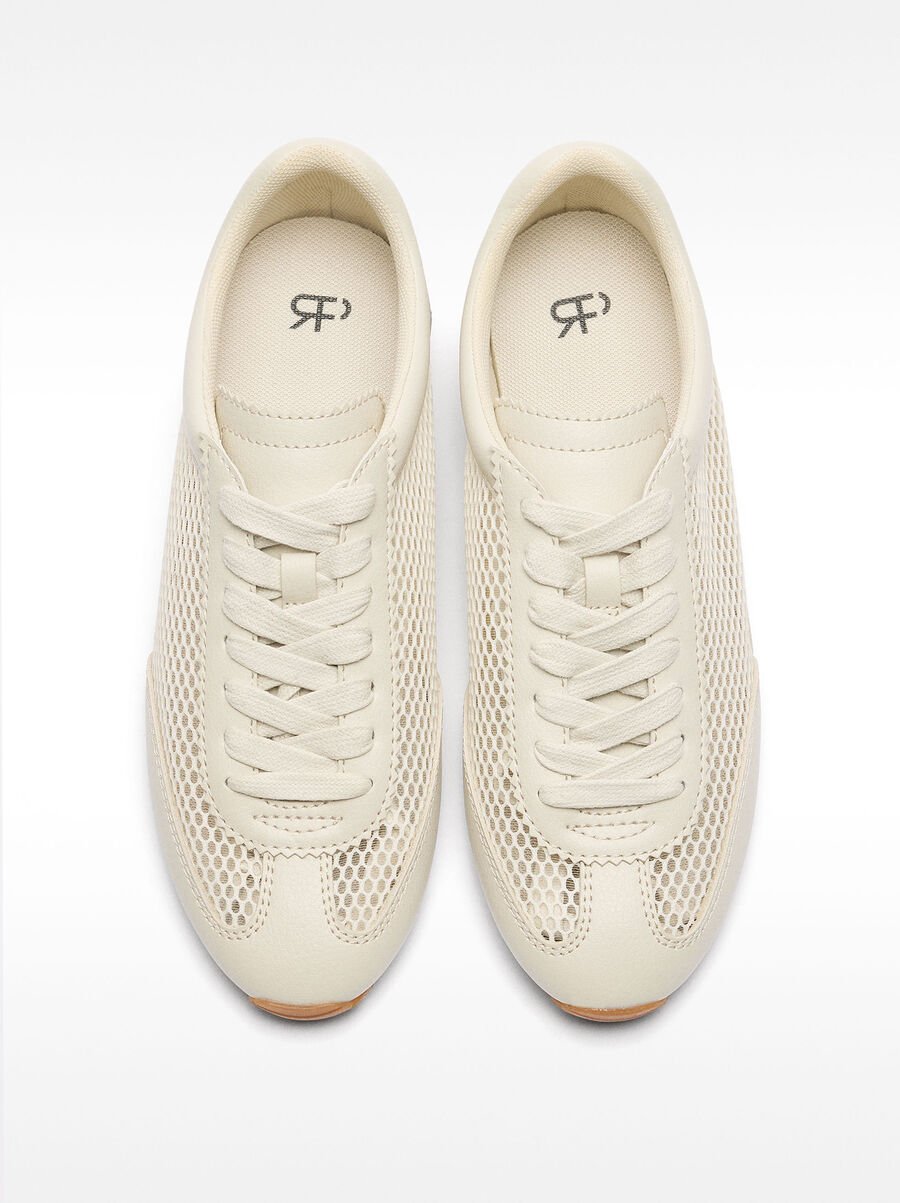 Monochromatic mesh sneakers