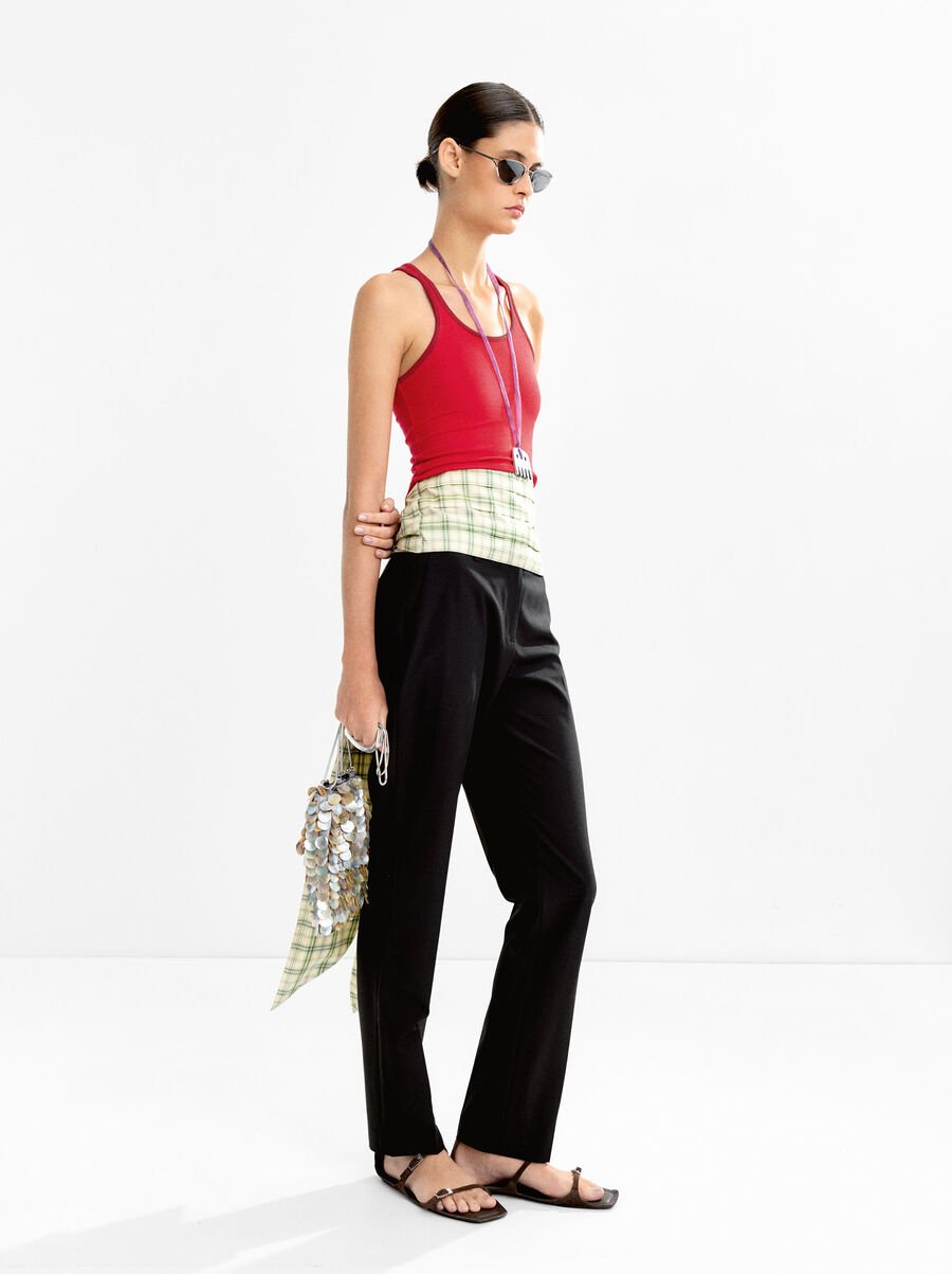 Round neck top